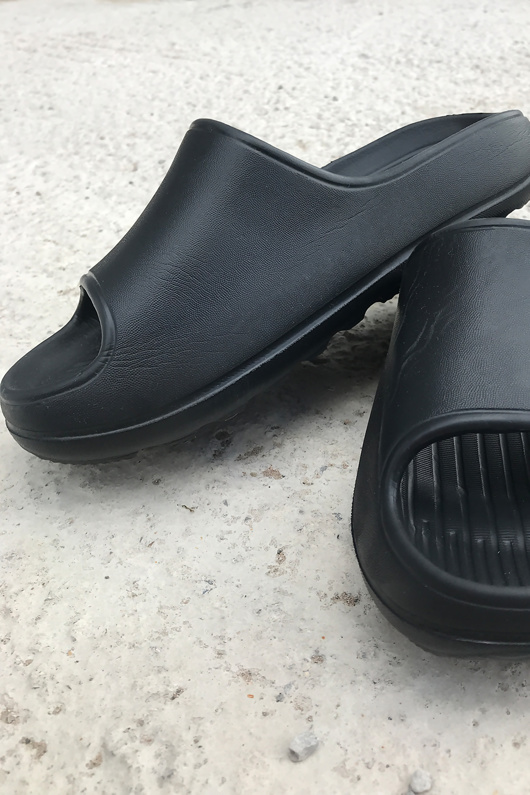 padded sole sliders